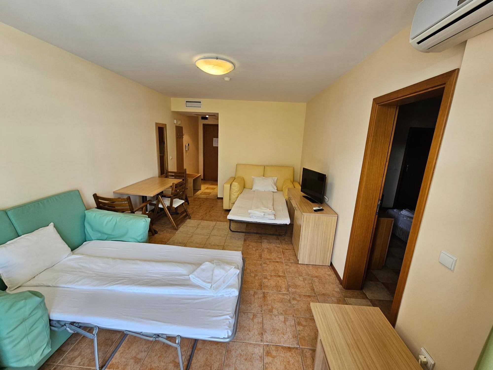 Kaya Apartments Slăntjev Brjag Exteriör bild
