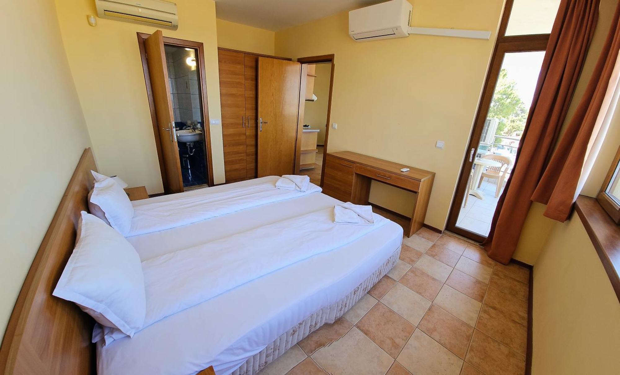 Kaya Apartments Slăntjev Brjag Exteriör bild