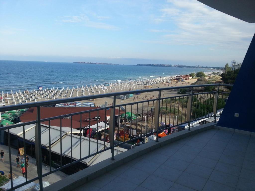 Kaya Apartments Slăntjev Brjag Rum bild