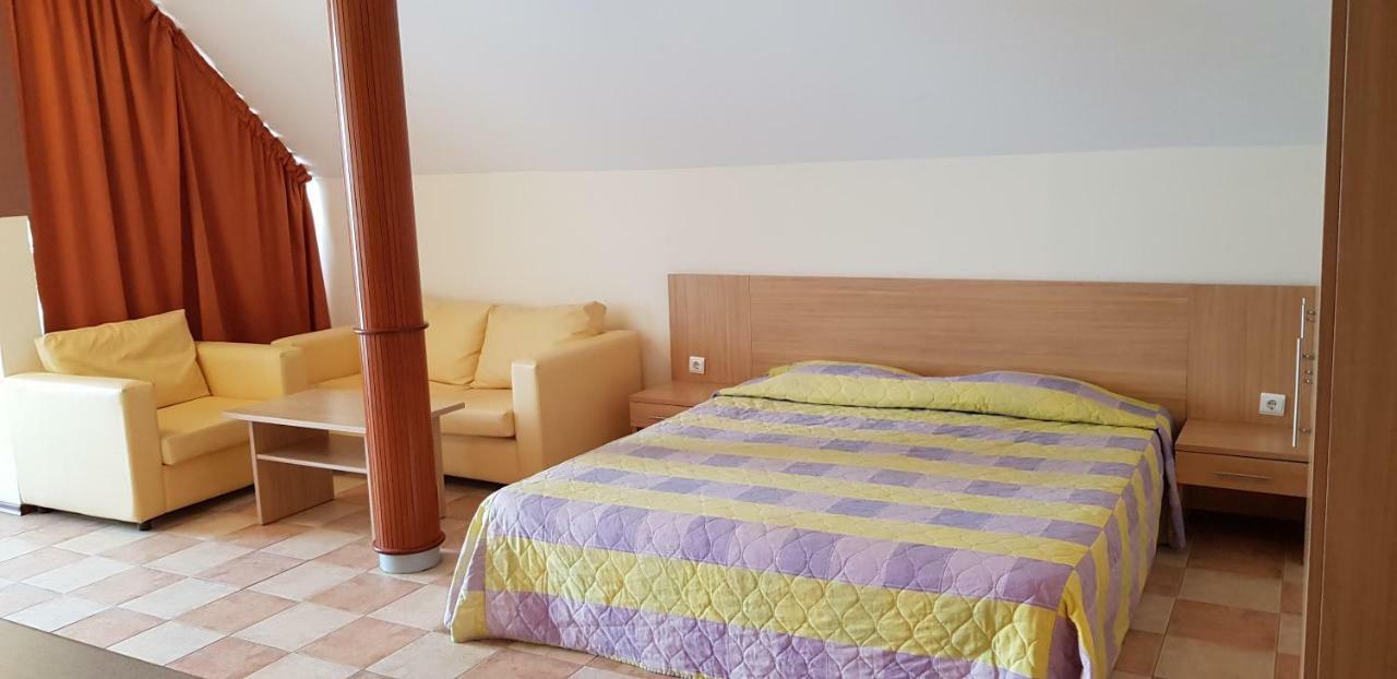 Kaya Apartments Slăntjev Brjag Exteriör bild