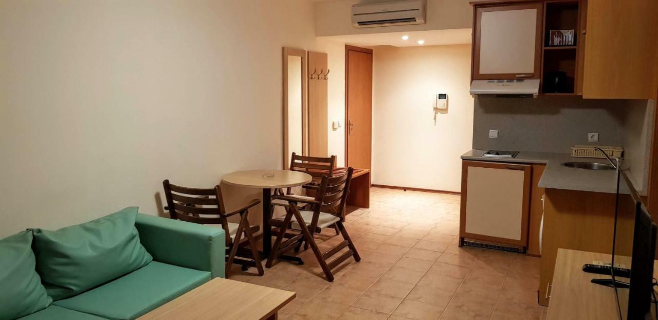 Kaya Apartments Slăntjev Brjag Exteriör bild