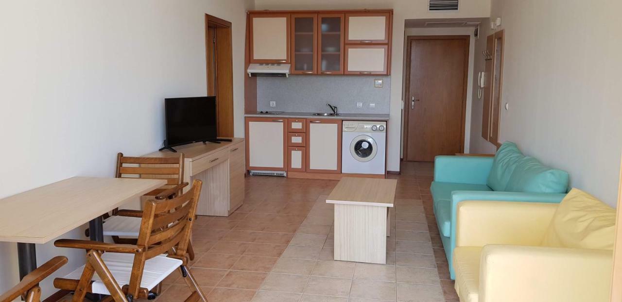 Kaya Apartments Slăntjev Brjag Exteriör bild