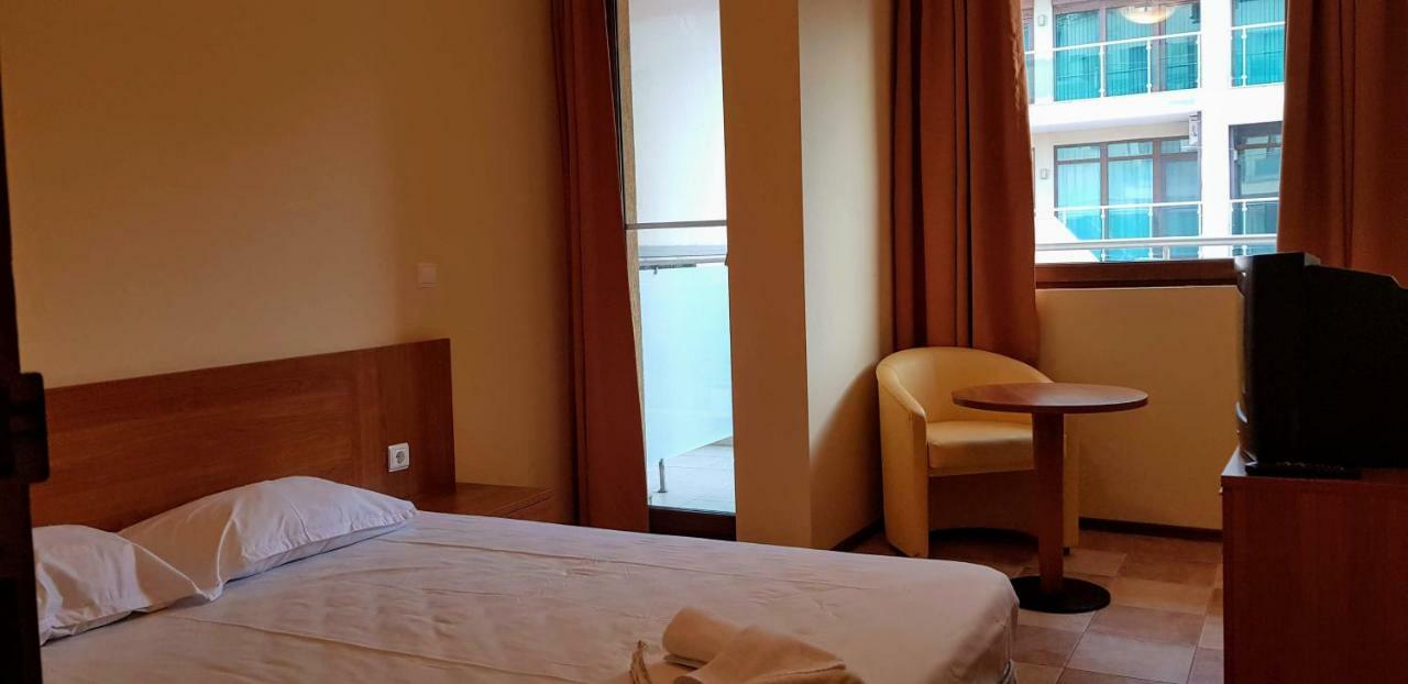 Kaya Apartments Slăntjev Brjag Exteriör bild